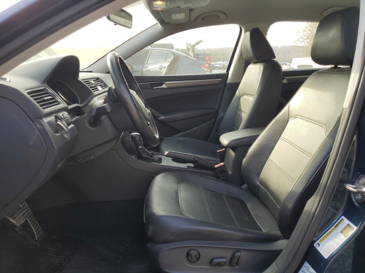 2018 Volkswagen Passat S VIN: 1VWAA7A3XJC031000 Lot: 93539545