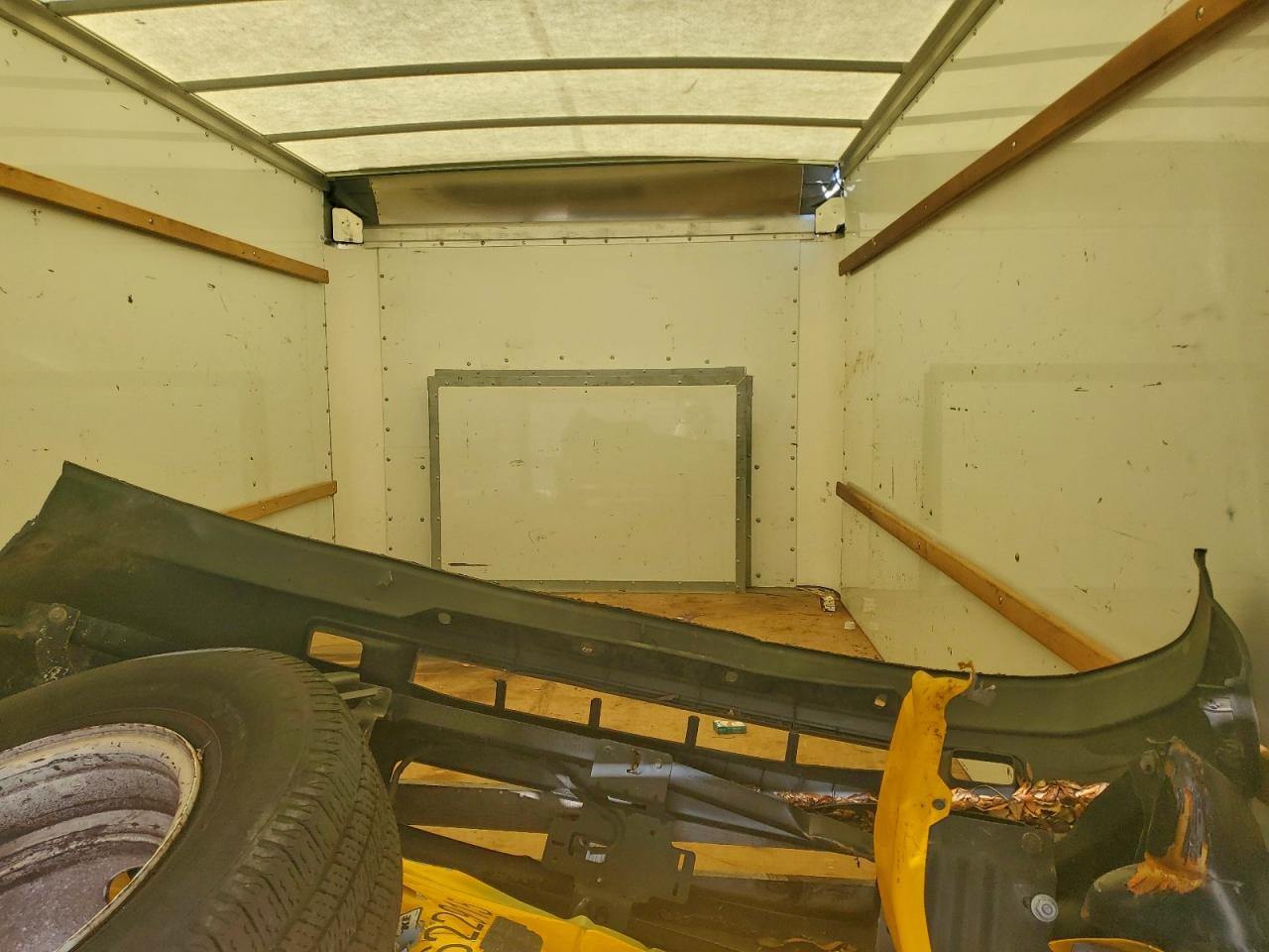 2023 Ford Econoline - Box Truck VIN: 1FDWE3FN9PDD03003 Lot: 94300895