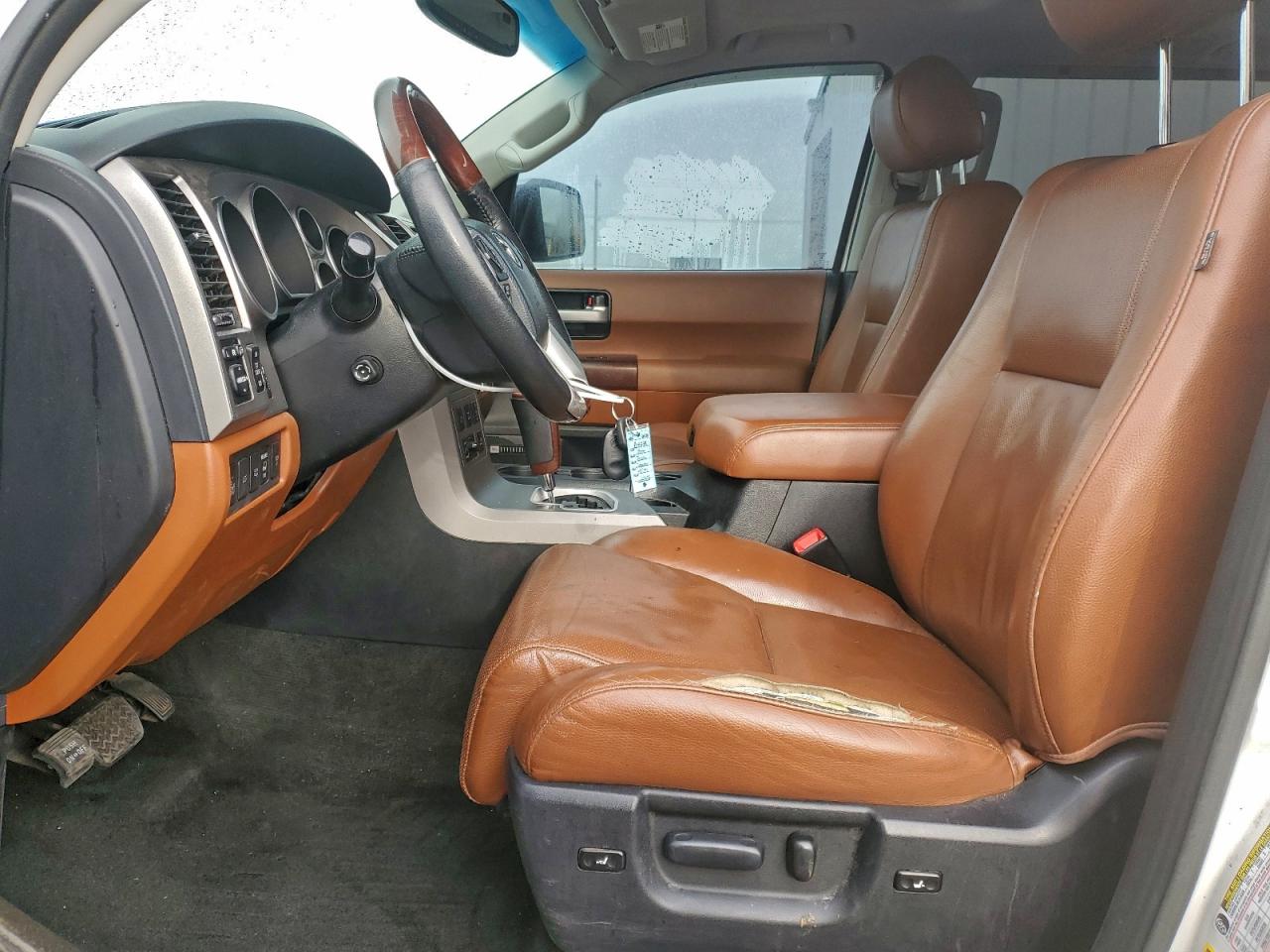 2014 Toyota Sequoia Platinum VIN: 5TDDY5G11ES096117 Lot: 93850755