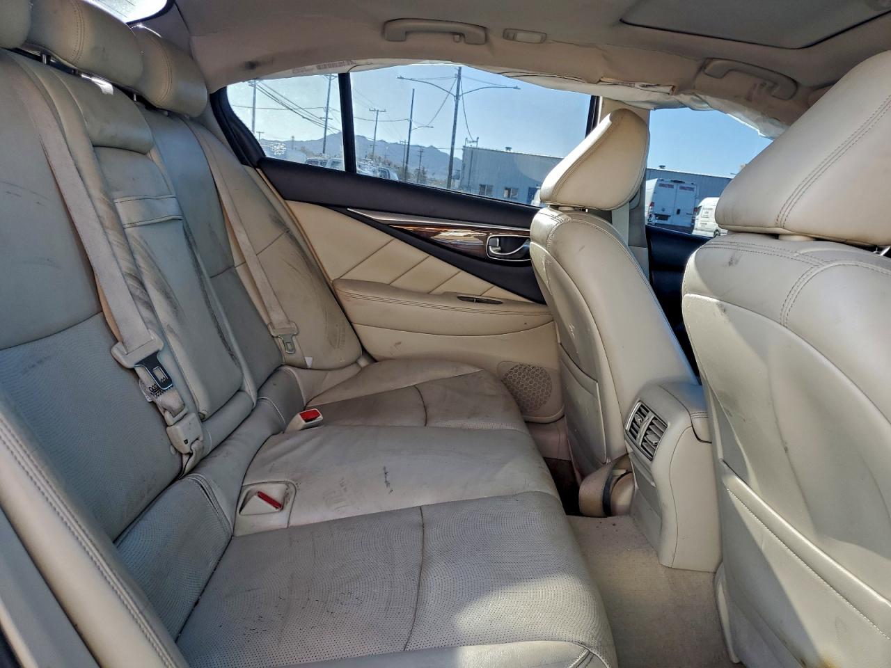 2014 Infiniti Q50 Base VIN: JN1BV7AP0EM678877 Lot: 93985825