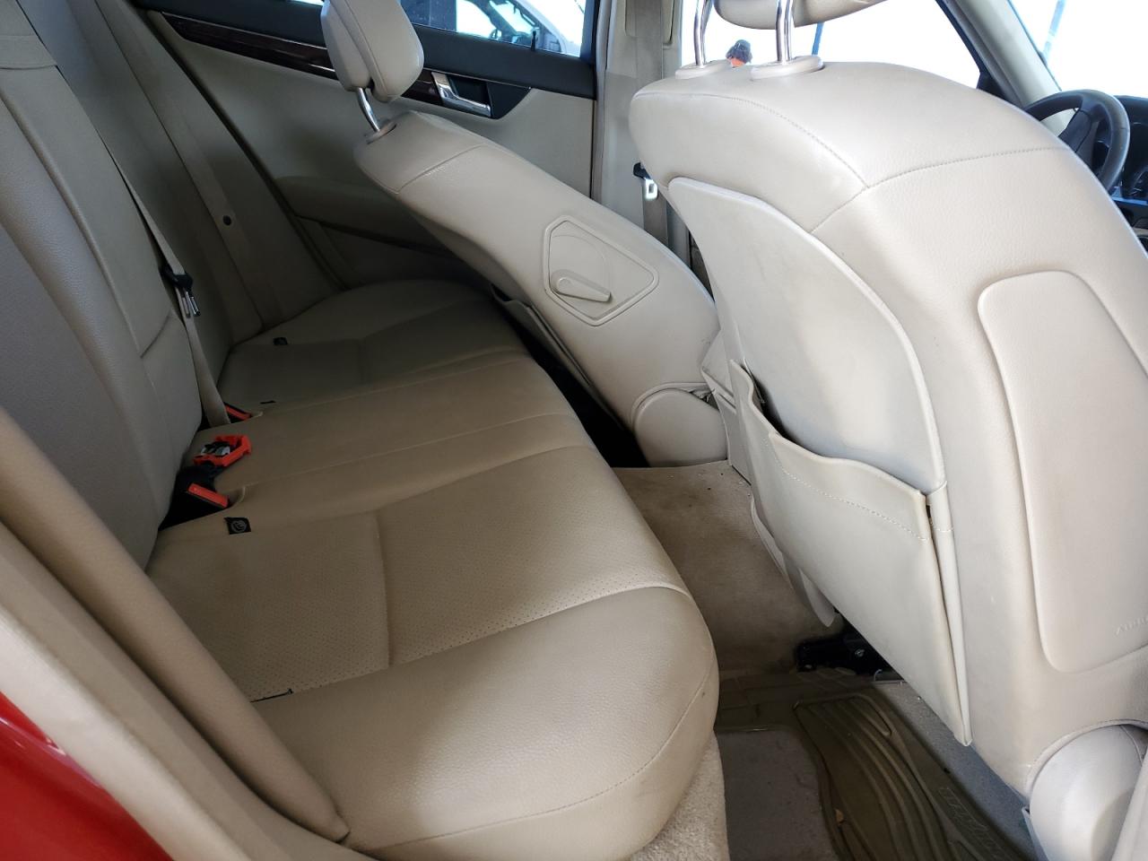 2011 Mercedes-Benz C 300 VIN: WDDGF5EB0BA521730 Lot: 92324915