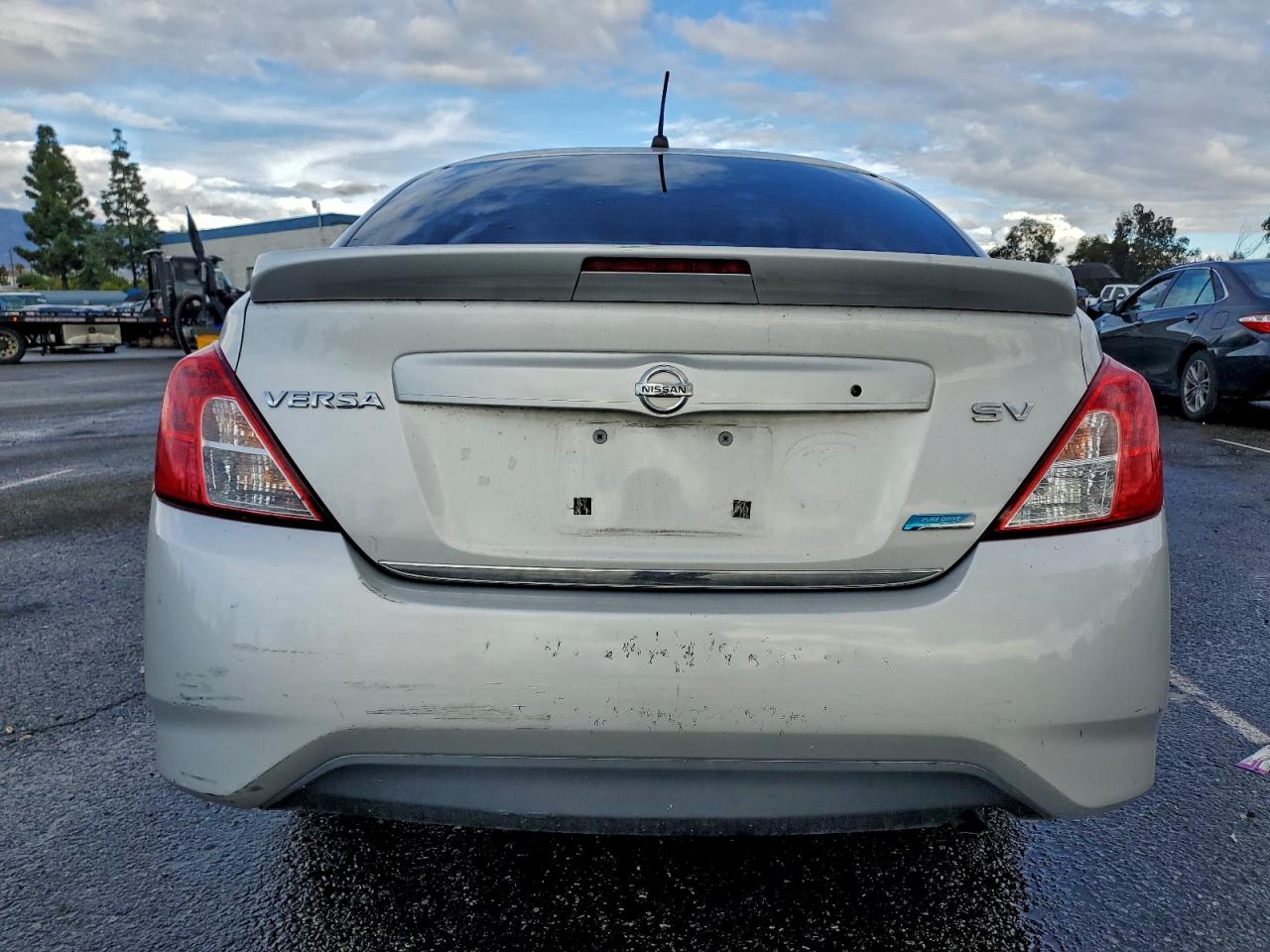 2016 Nissan Versa S VIN: 3N1CN7AP1GL837763 Lot: 94155205