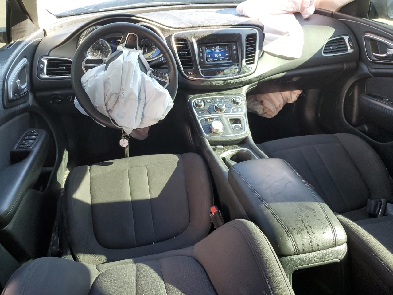 2015 Chrysler 200 Limited VIN: 1C3CCCAB4FN691104 Lot: 92025595