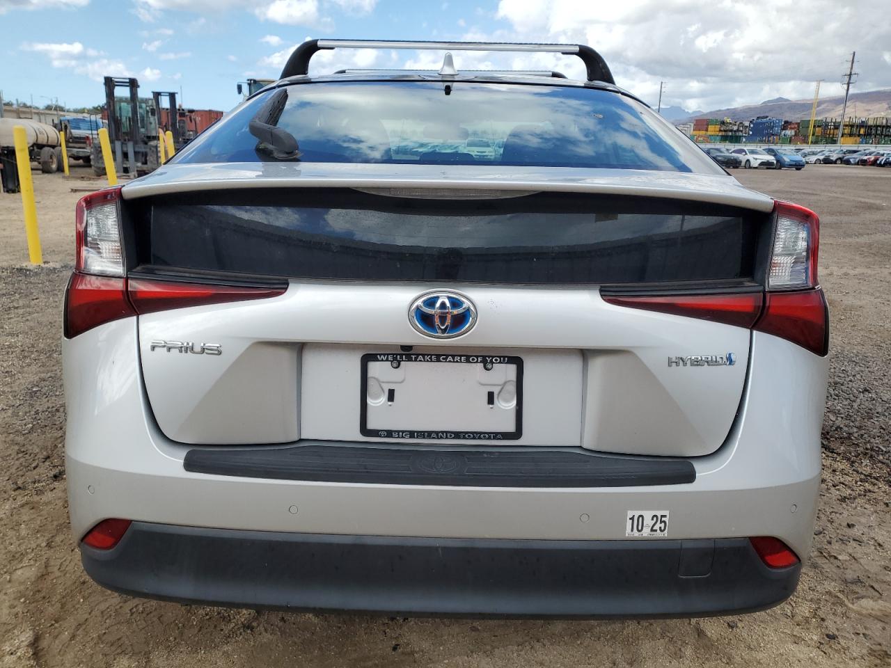 2020 Toyota Prius L VIN: JTDKARFU0L3121182 Lot: 93507555