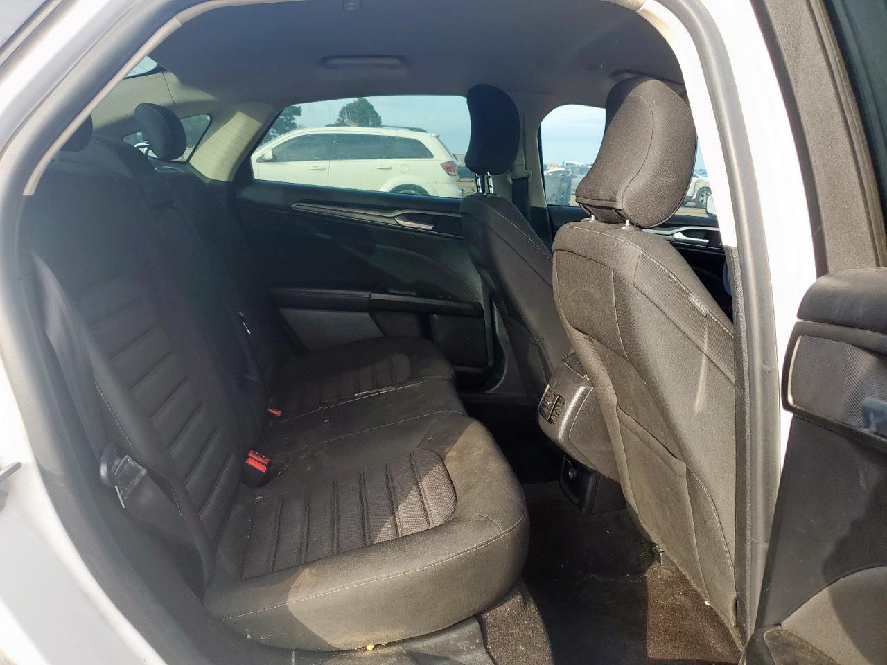 2019 Ford Fusion Se VIN: 3FA6P0LU7KR235217 Lot: 93661505