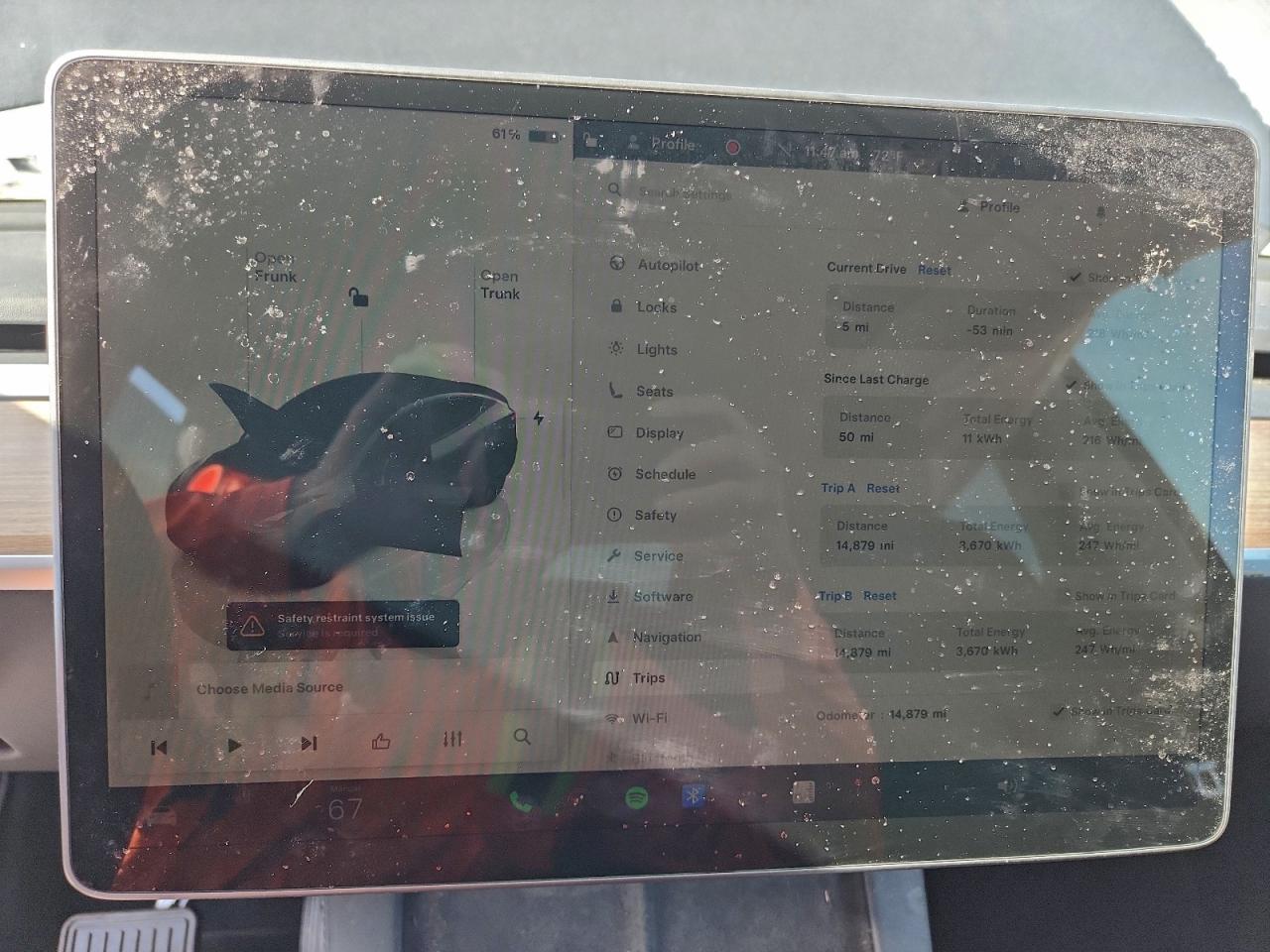 2025 Tesla Model Y VIN: 7SAYGDED1SA374784 Lot: 93721495