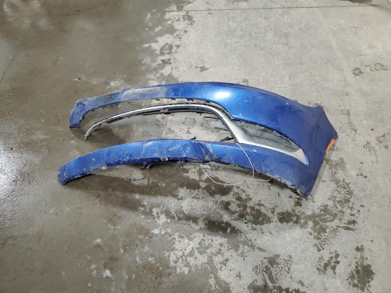 2015 Chrysler 200 Limited VIN: 1C3CCCAB9FN751992 Lot: 90752035