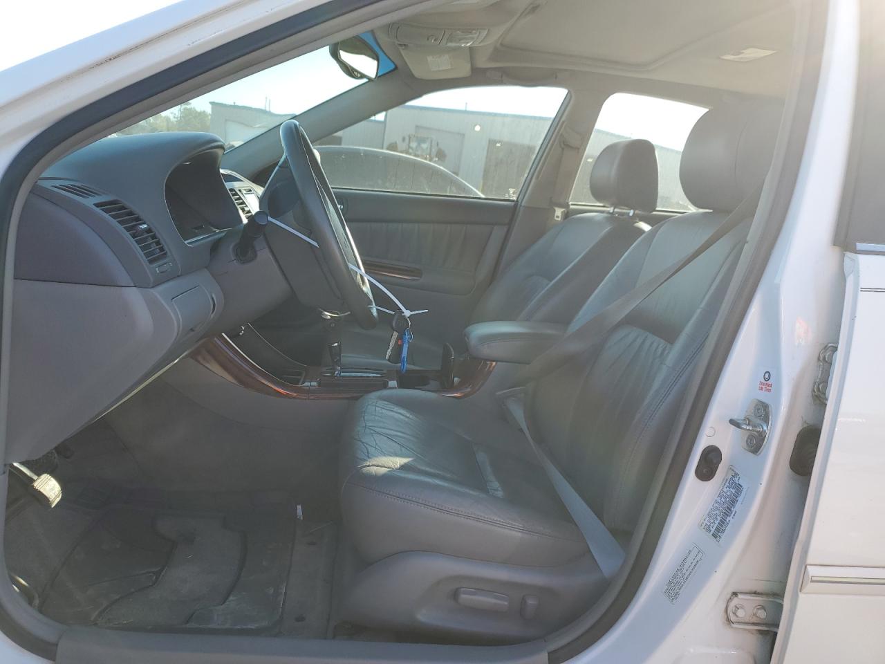 2003 Toyota Camry Le VIN: 4T1BF32K13U060269 Lot: 91975215