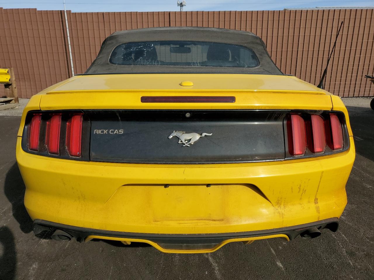 2015 Ford Mustang VIN: 1FATP8UH3F5392903 Lot: 92227265
