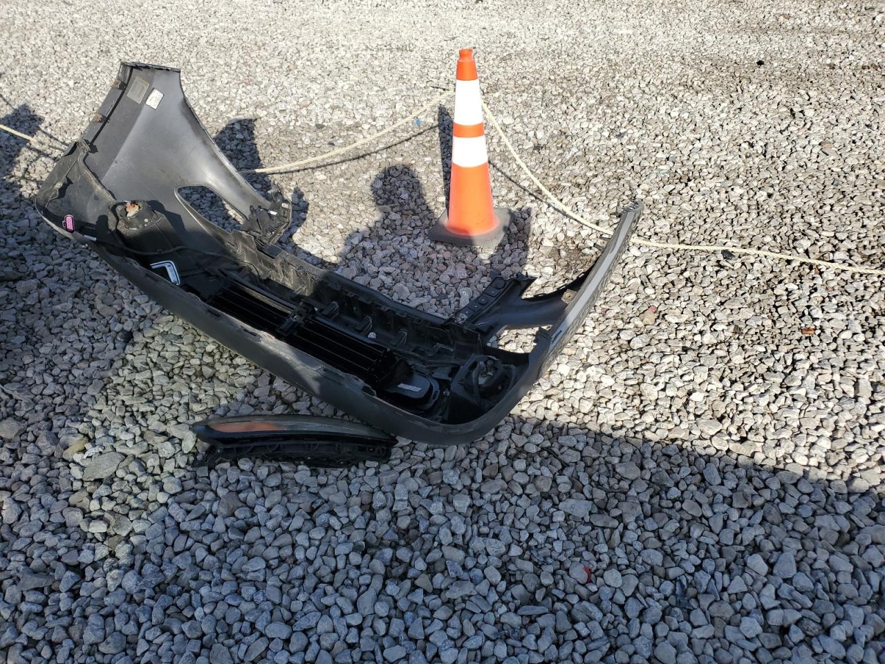 2017 Jeep Cherokee Latitude VIN: 1C4PJMCB8HW618563 Lot: 92250795