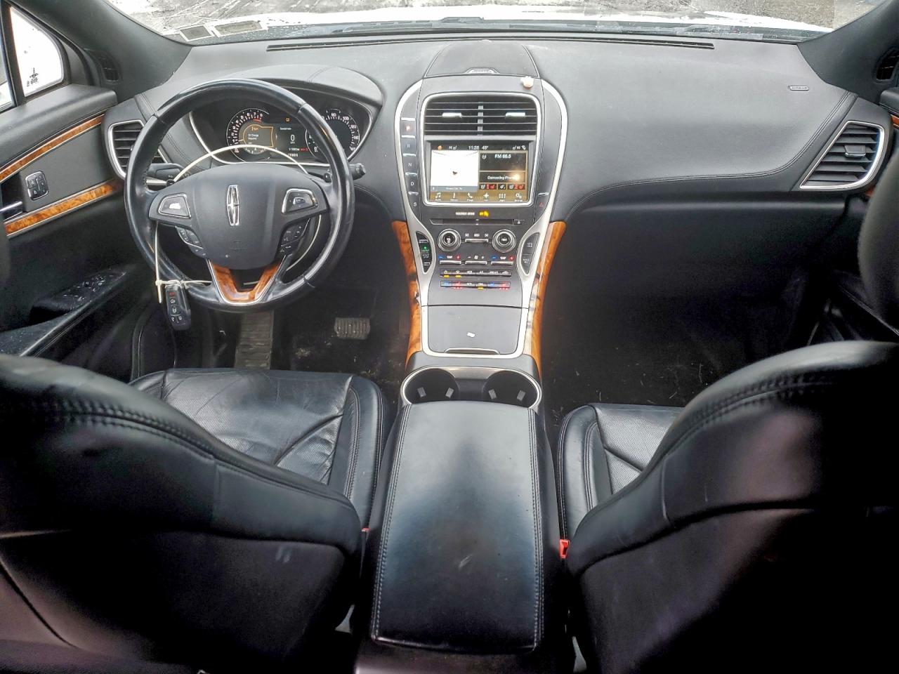 2017 Lincoln Mkx Reserve VIN: 2LMPJ8LR1HBL24136 Lot: 94492605