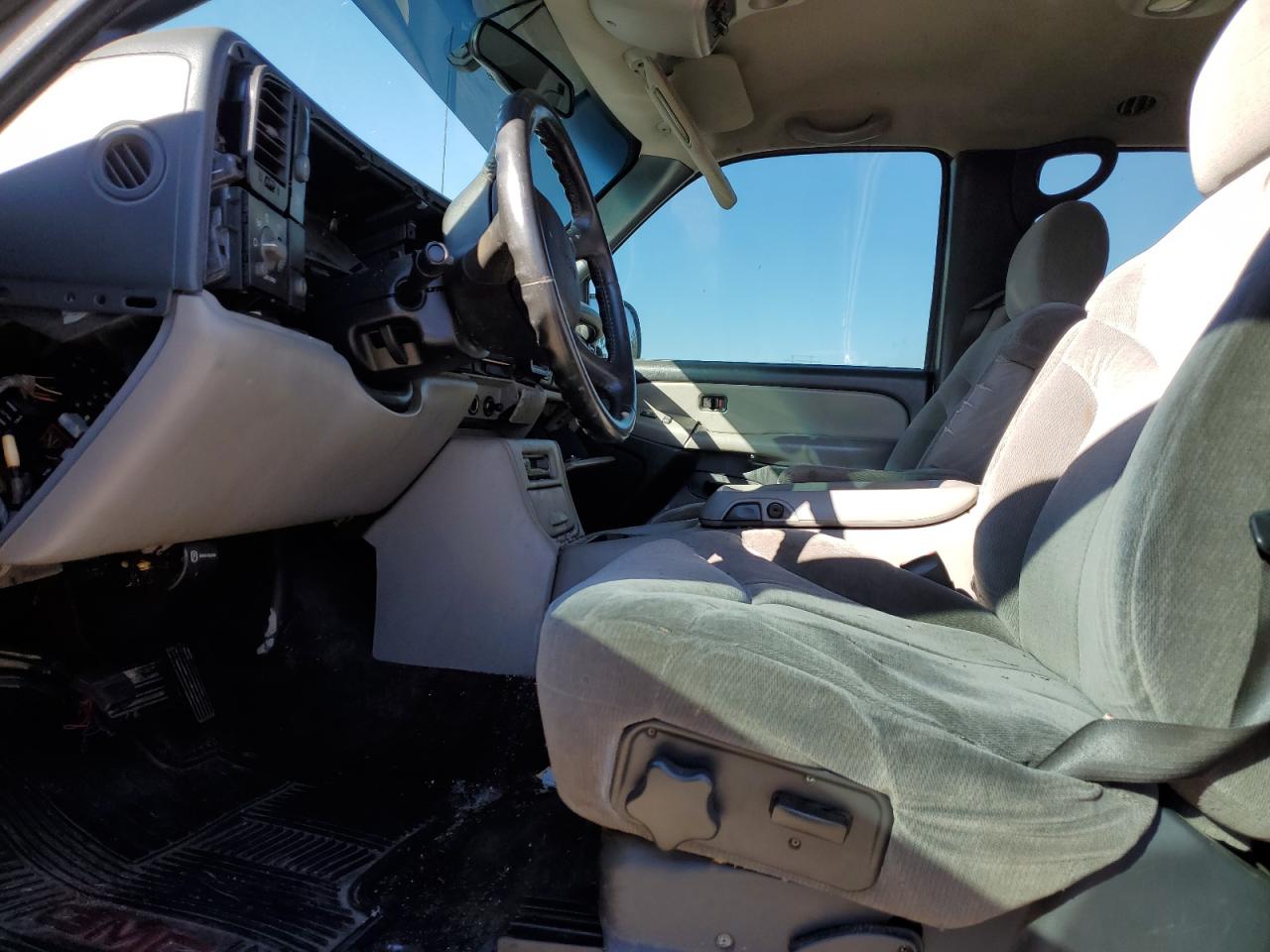 2001 GMC Yukon Xl C1500 VIN: 3GKEC16T31G118081 Lot: 91704025