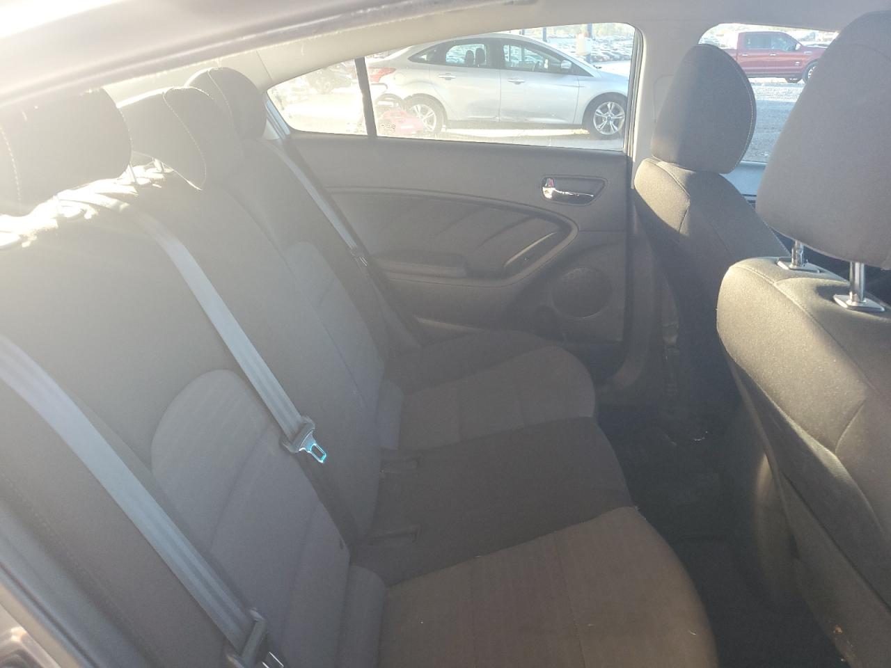 2018 Kia Forte Lx VIN: 3KPFL4A78JE276410 Lot: 90790795