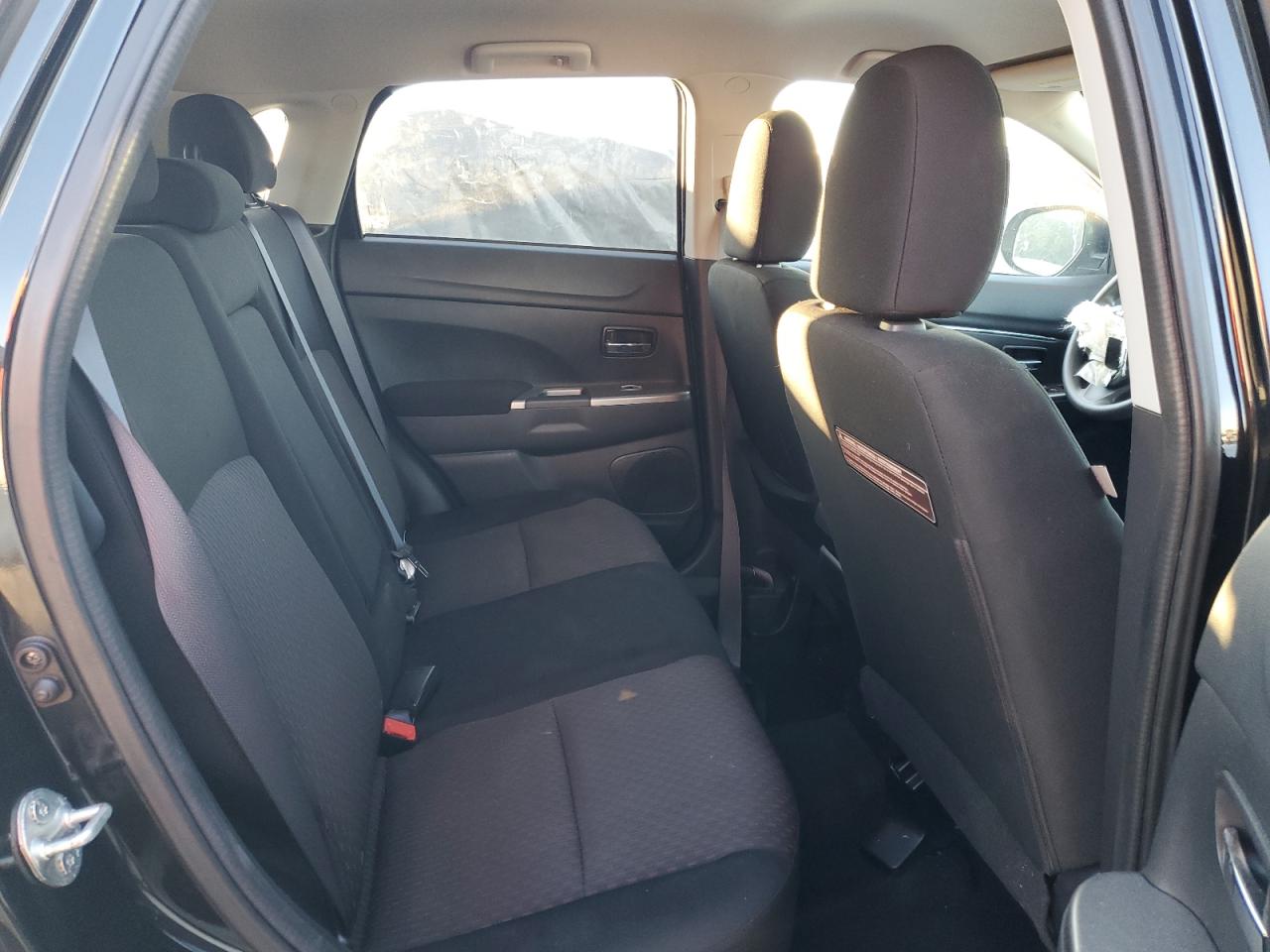 2018 Mitsubishi Outlander Sport Es VIN: JA4AP3AU1JZ017626 Lot: 91339795