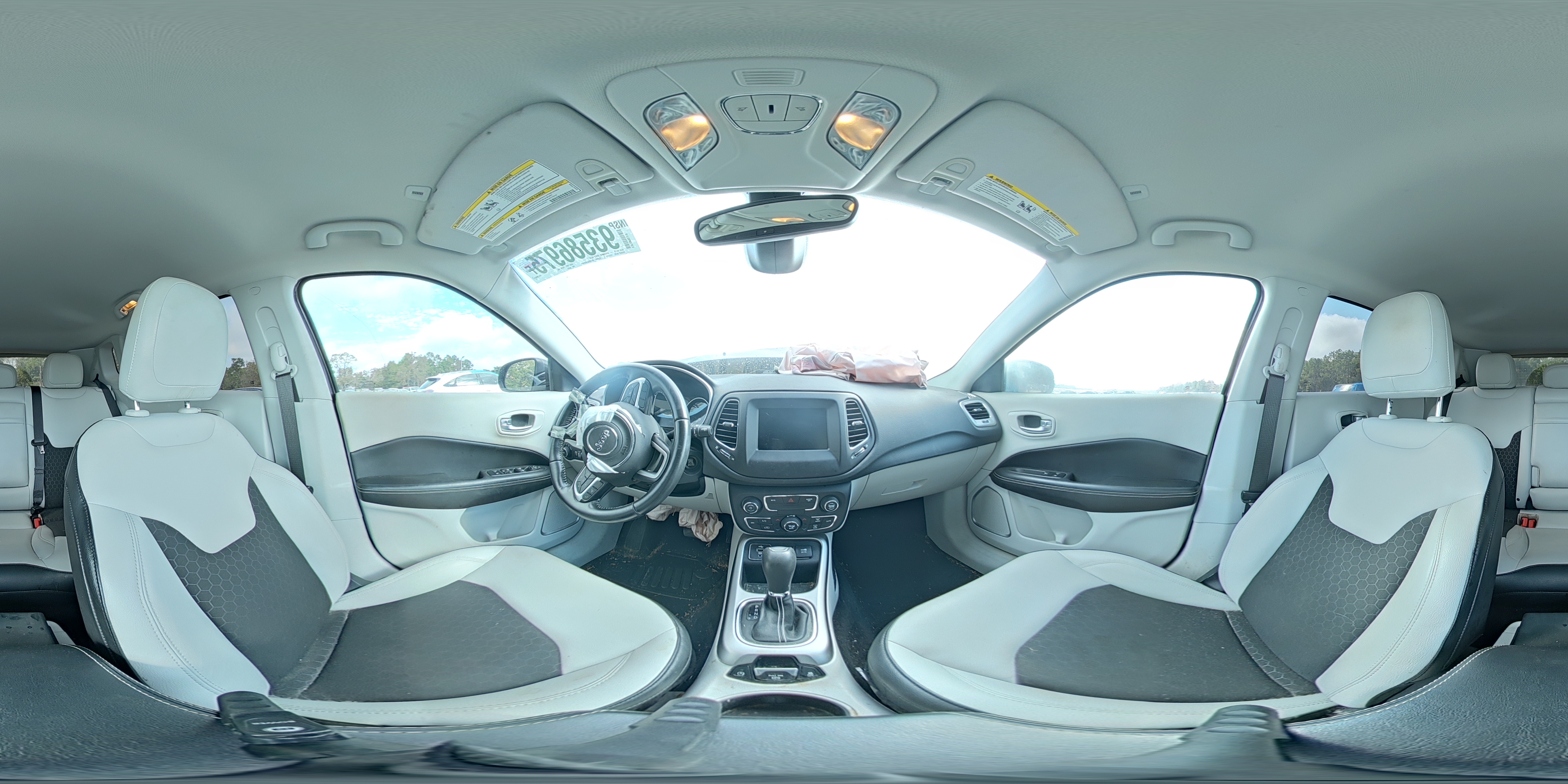 2018 Jeep Compass Latitude VIN: 3C4NJCBB0JT268201 Lot: 93586975