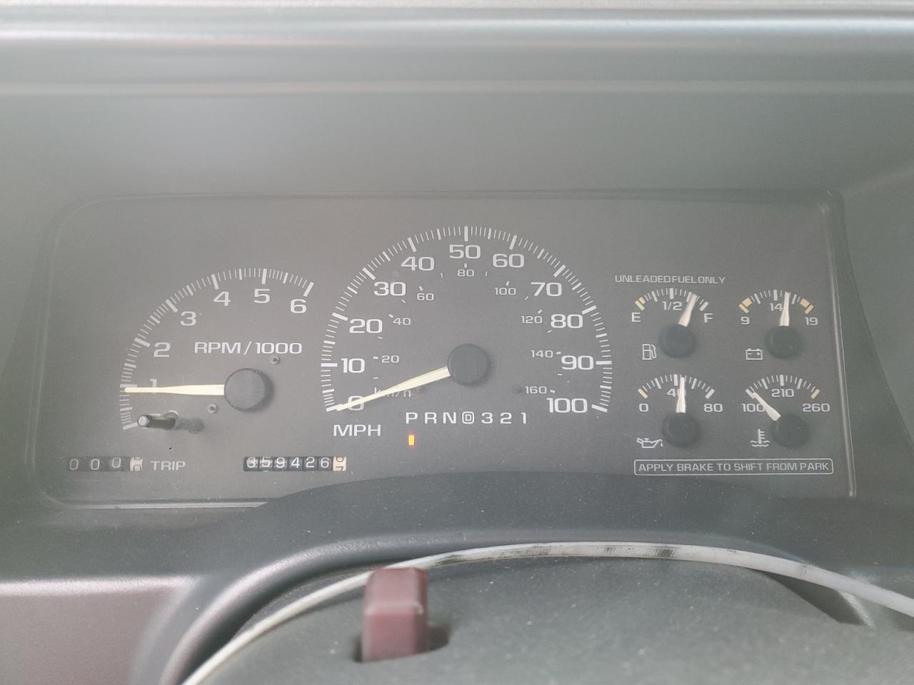 1998 GMC Sierra C1500 VIN: 2GTEC19M2W1531898 Lot: 92441005