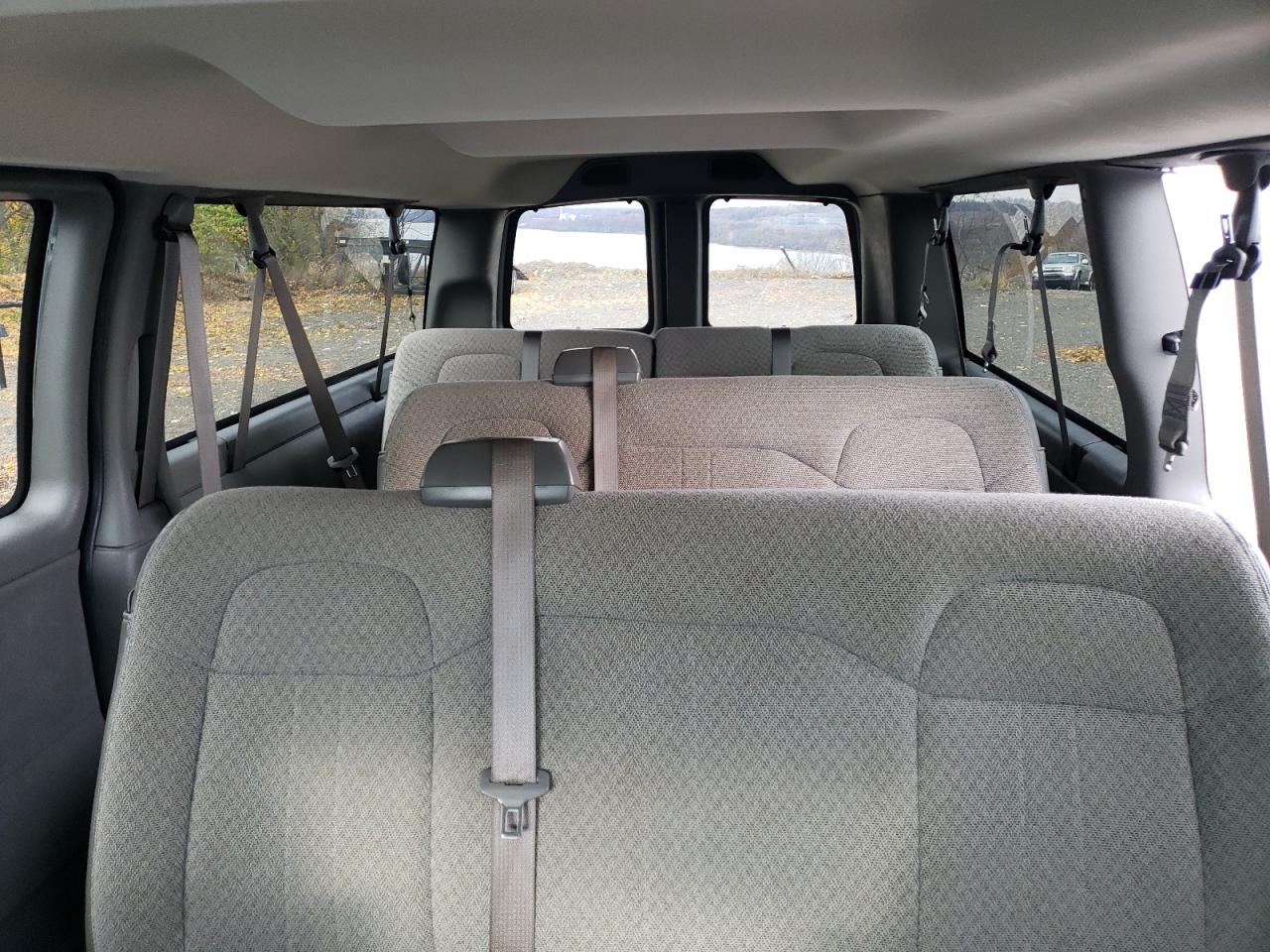 2024 Chevrolet Express G3500 Ls VIN: 1GAZGNF71R1264722 Lot: 92590535