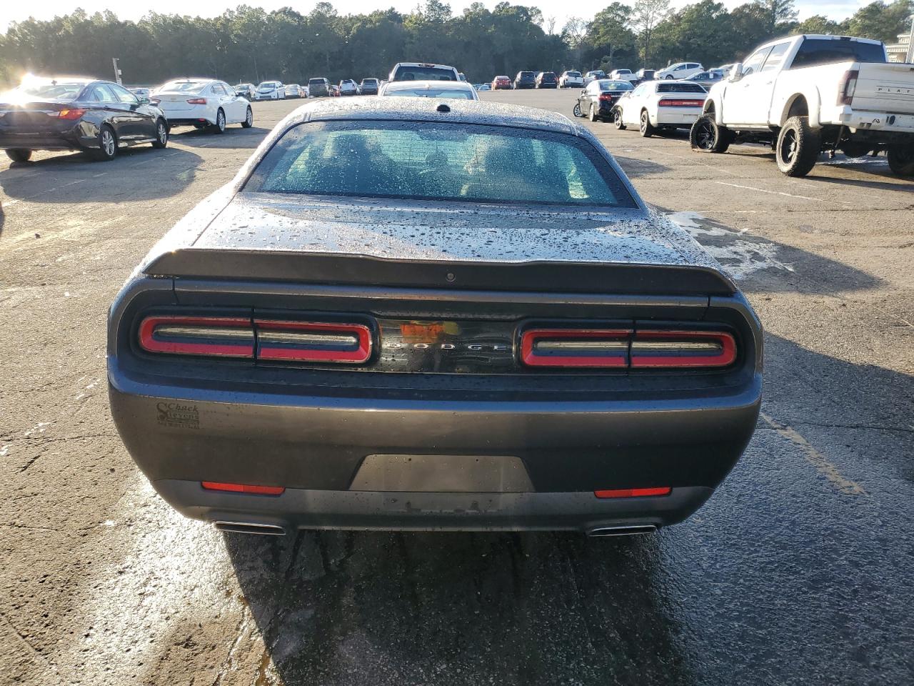 2020 Dodge Challenger Sxt VIN: 2C3CDZAG7LH231354 Lot: 92480465