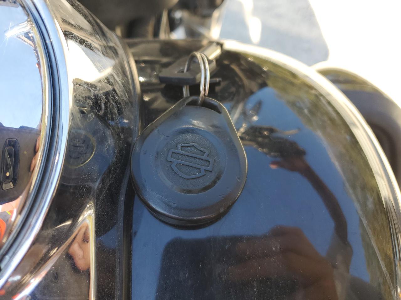 2014 Harley-Davidson Flhtcu Ultra Classic Electra Glide VIN: 1HD1FCM19EB708877 Lot: 91636135