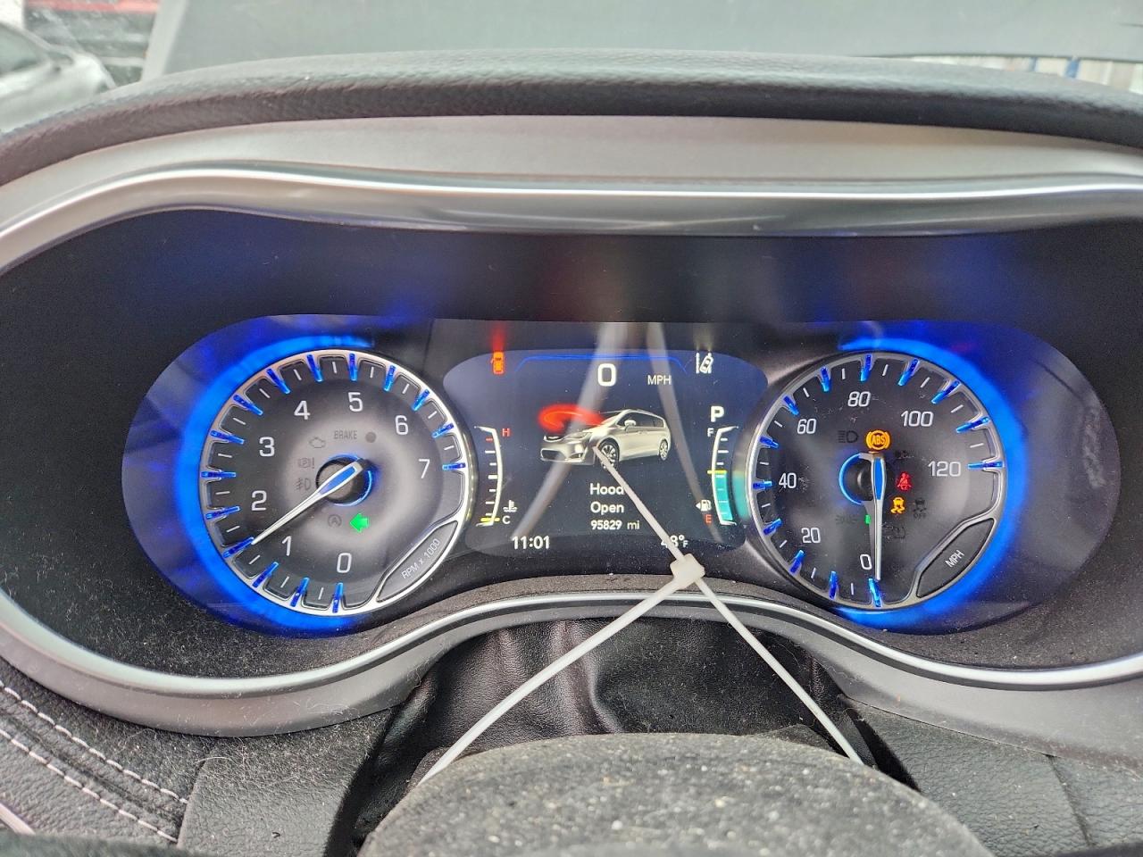 2018 Chrysler Pacifica Limited VIN: 2C4RC1GG9JR230828 Lot: 94069275