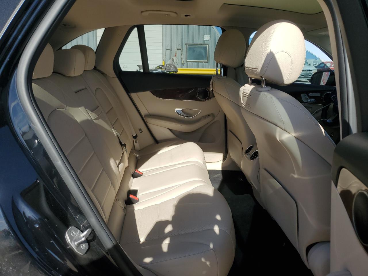 2018 Mercedes-Benz Glc 300 VIN: WDC0G4JB1JV061892 Lot: 92421555