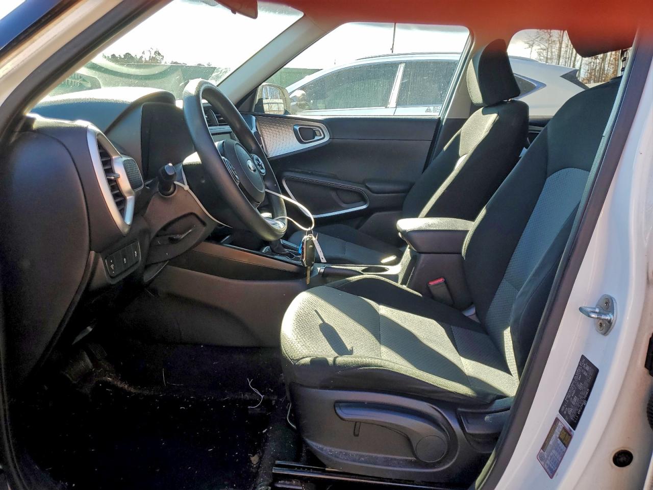 2020 Kia Soul Lx VIN: KNDJ23AU1L7704835 Lot: 93946525