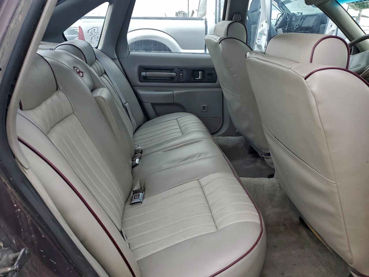 1995 Chevrolet Caprice / Impala Classic Ss VIN: 1G1BL52P8SR170010 Lot: 93735535