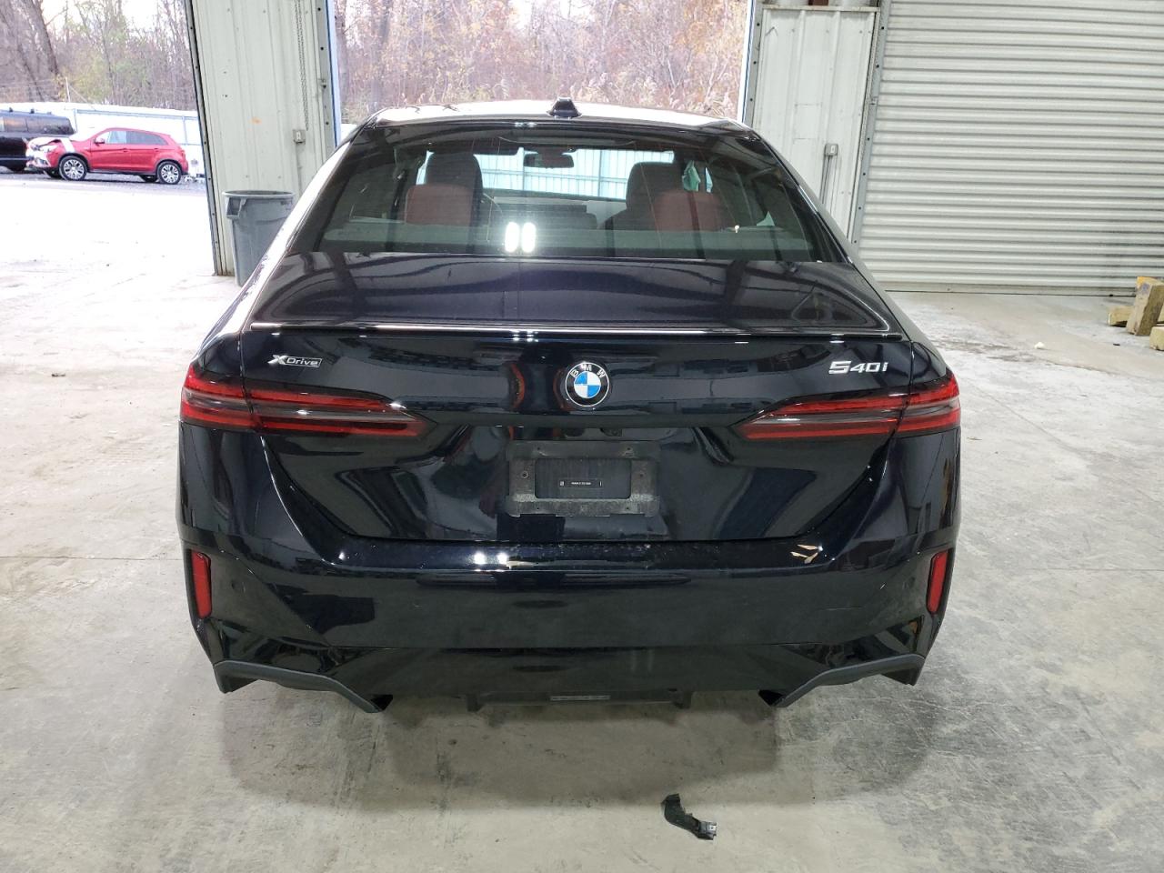 Фото: WBA63FJ01RCR16889