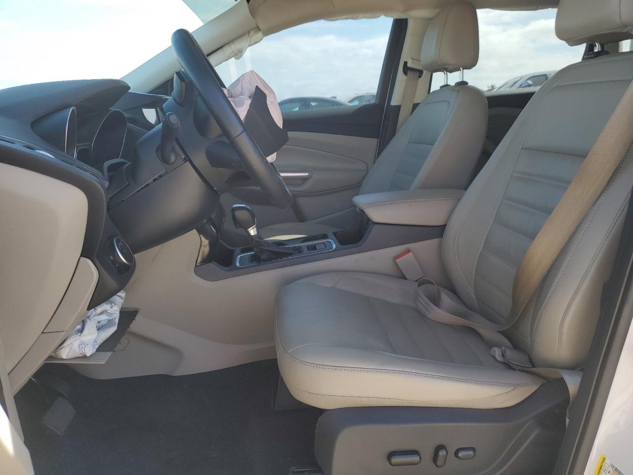 2017 Ford Escape Titanium VIN: 1FMCU0J97HUC60569 Lot: 92459395