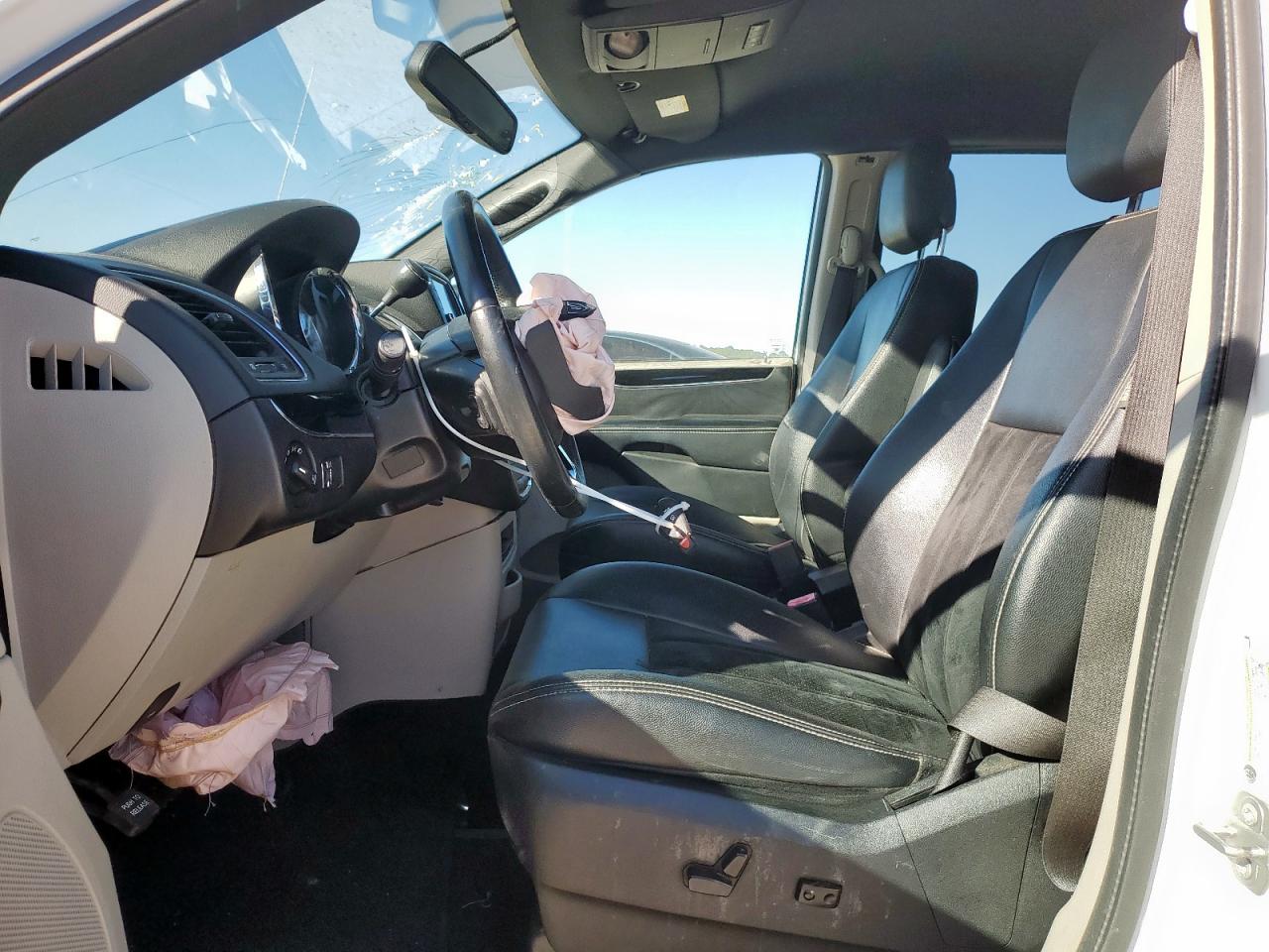 2018 Dodge Grand Caravan Sxt VIN: 2C4RDGCG7JR265440 Lot: 90829065