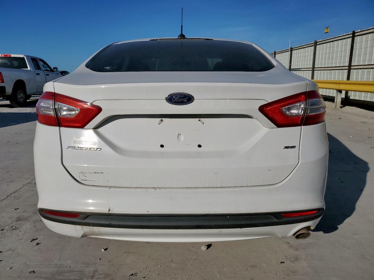 2014 Ford Fusion Se VIN: 3FA6P0H70ER355352 Lot: 92242165