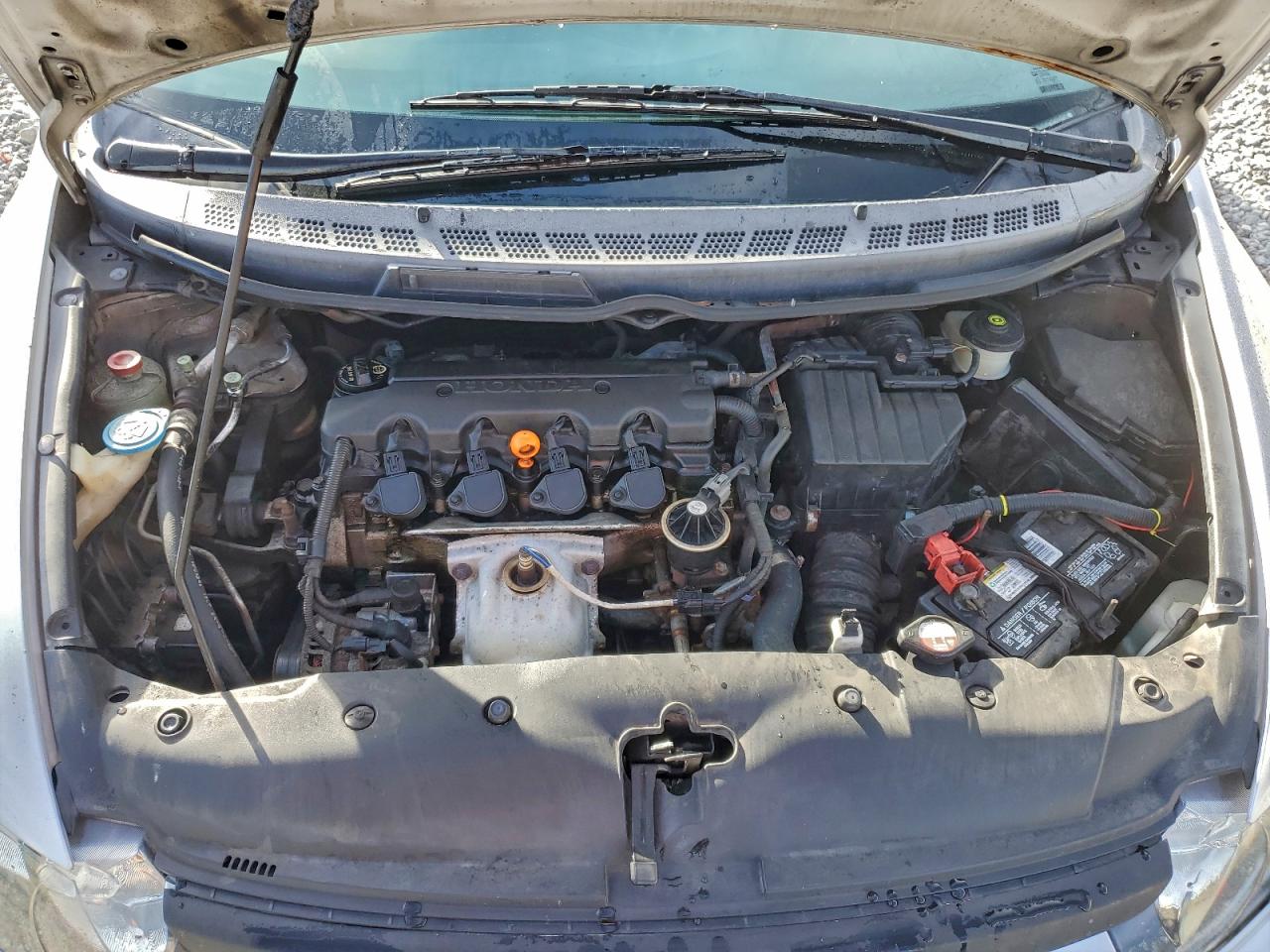 2008 Honda Civic Lx VIN: 1HGFA165X8L015746 Lot: 92501745