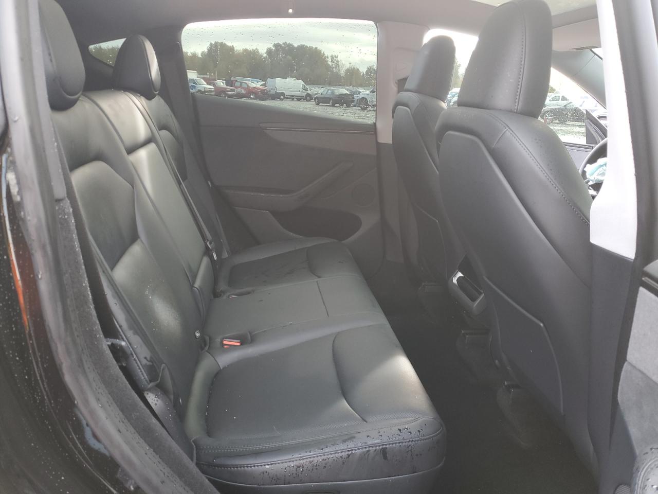 2026 Tesla Model Y VIN: 7SAYGDEE6TF414824 Lot: 90368275