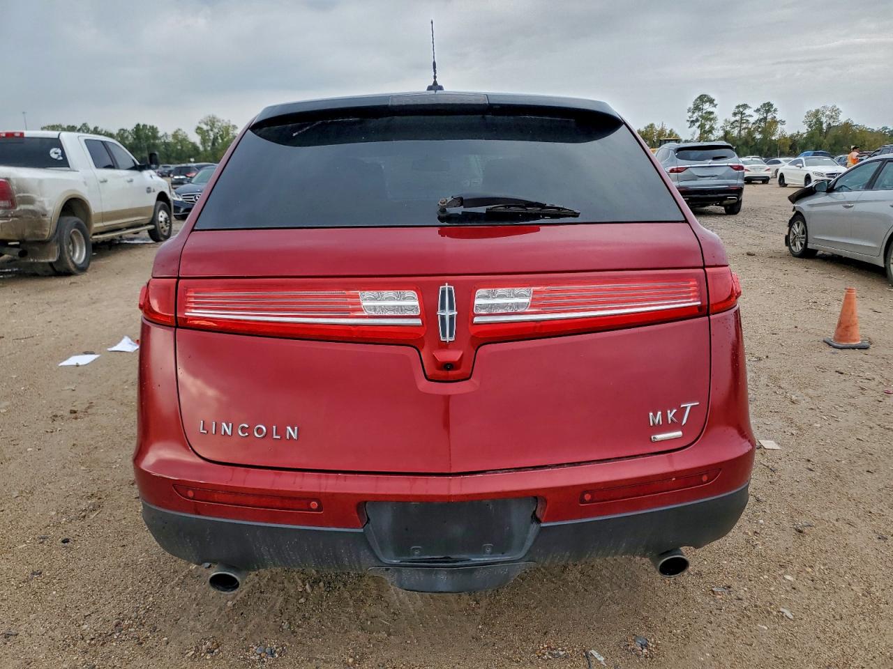 2013 Lincoln Mkt VIN: 2LMHJ5AT1DBL50246 Lot: 92748105