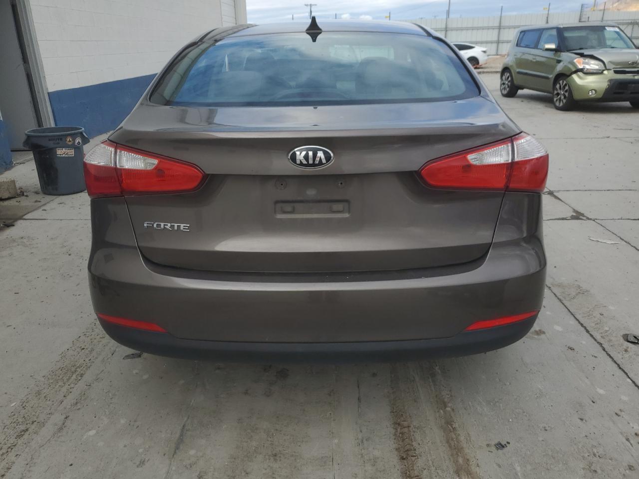 2015 Kia Forte Lx VIN: KNAFX4A61F5277829 Lot: 93481895