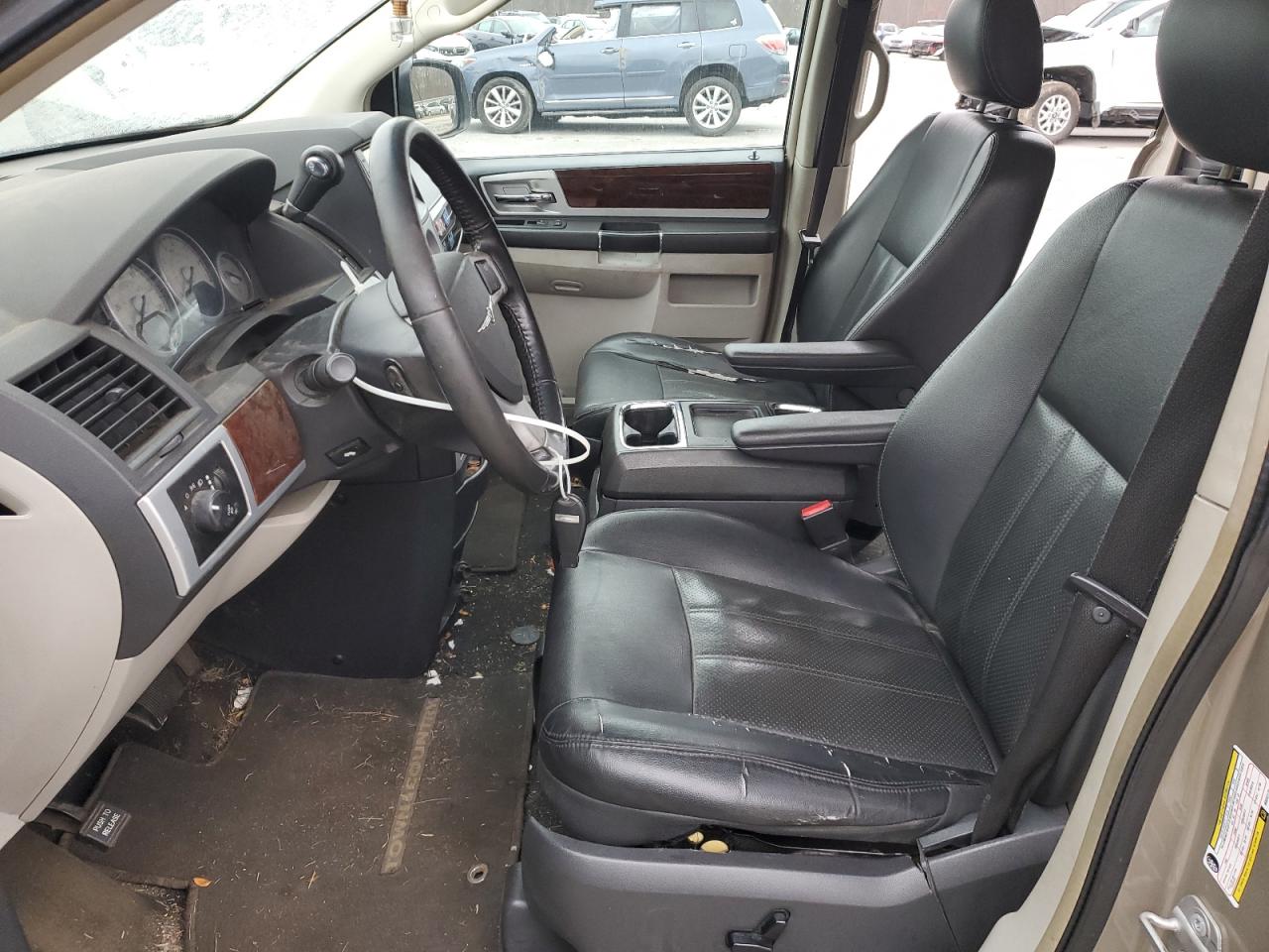 2009 Chrysler Town & Country Touring VIN: 2A8HR54XX9R655176 Lot: 93286425