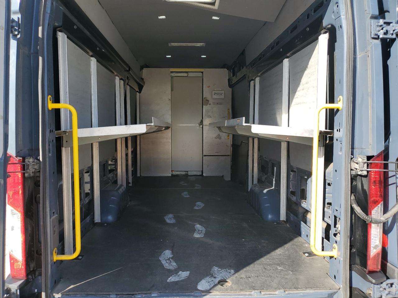 2020 Ford Transit Delivery Van VIN: 1FTBR3X85LKB04651 Lot: 90230735