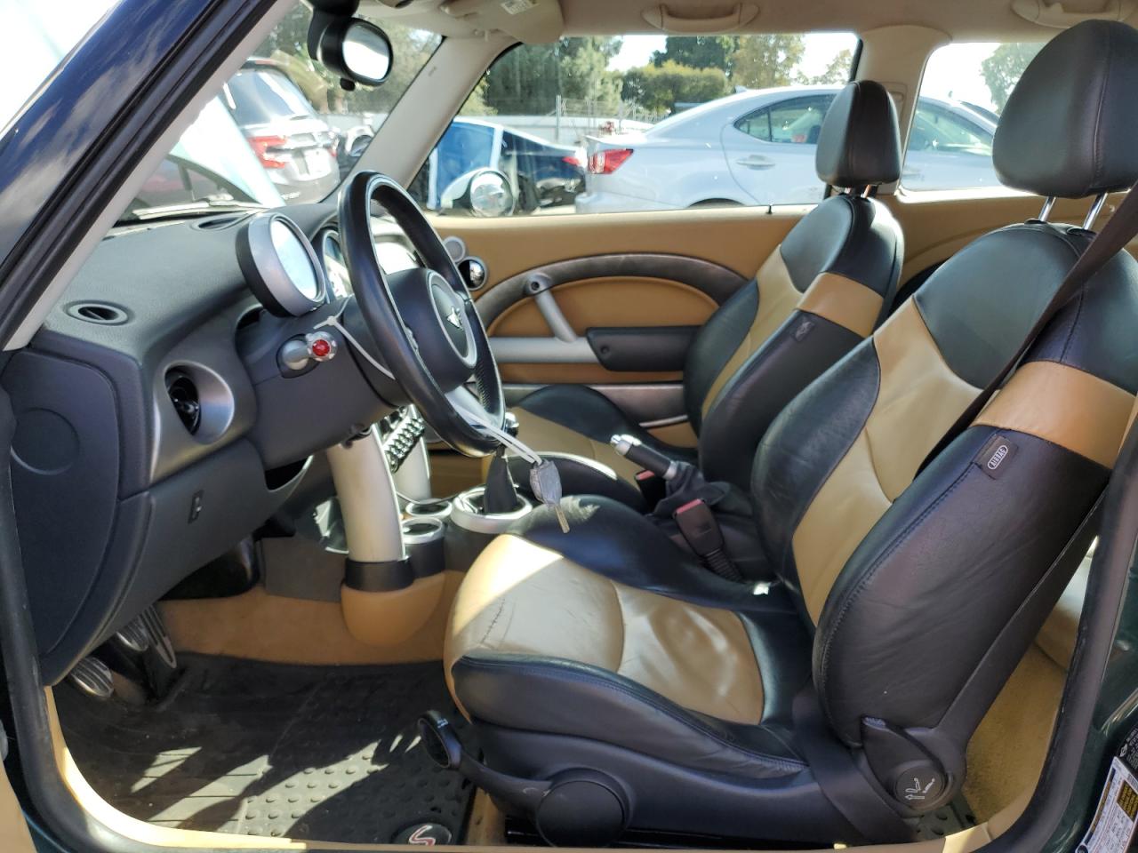 2005 Mini Cooper S VIN: WMWRE33525TL10896 Lot: 93646565