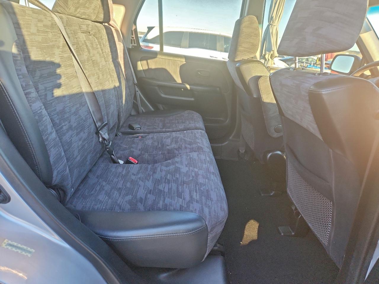 2004 Honda Cr-V Lx VIN: JHLRD68464C015180 Lot: 94403645