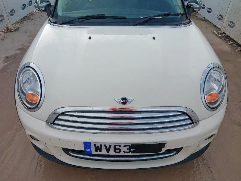 2013 MINI CLUBMAN 1.6 COOPER 5DR