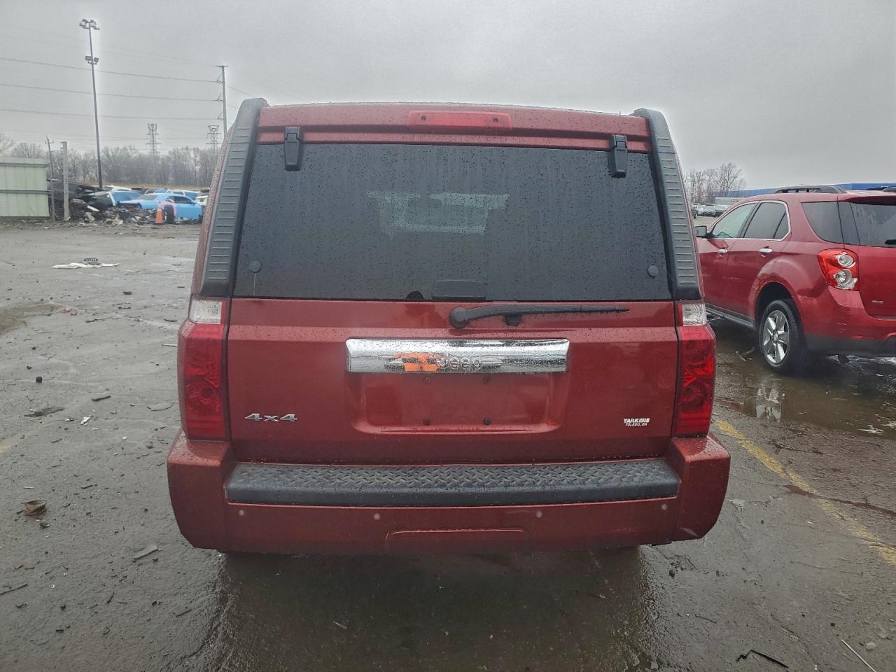 2008 Jeep Commander Sport VIN: 1J8HG48K98C225242 Lot: 94402465