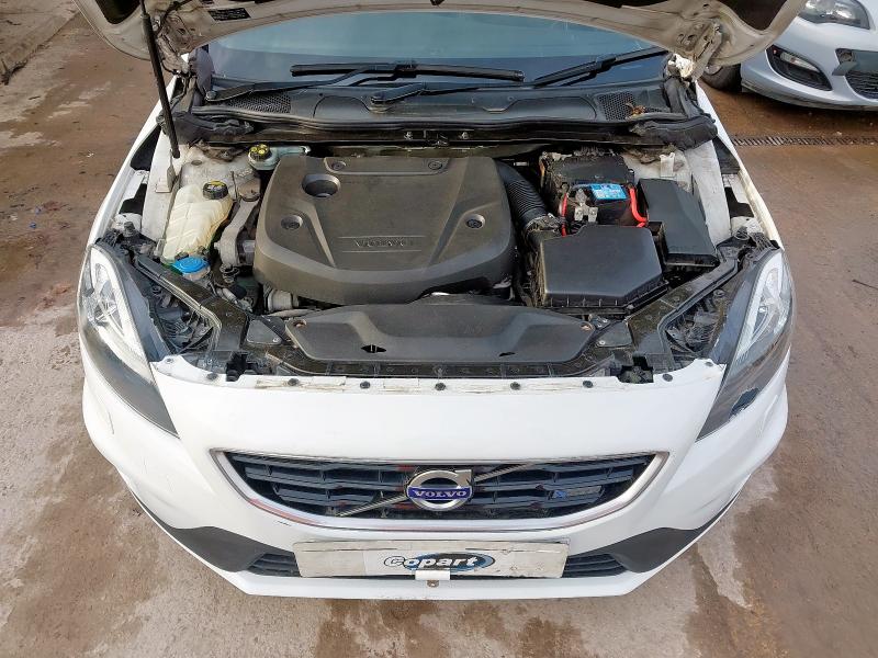 2015 VOLVO V40 D3 [4 CYL 150] R DESIGN NAV 5DR