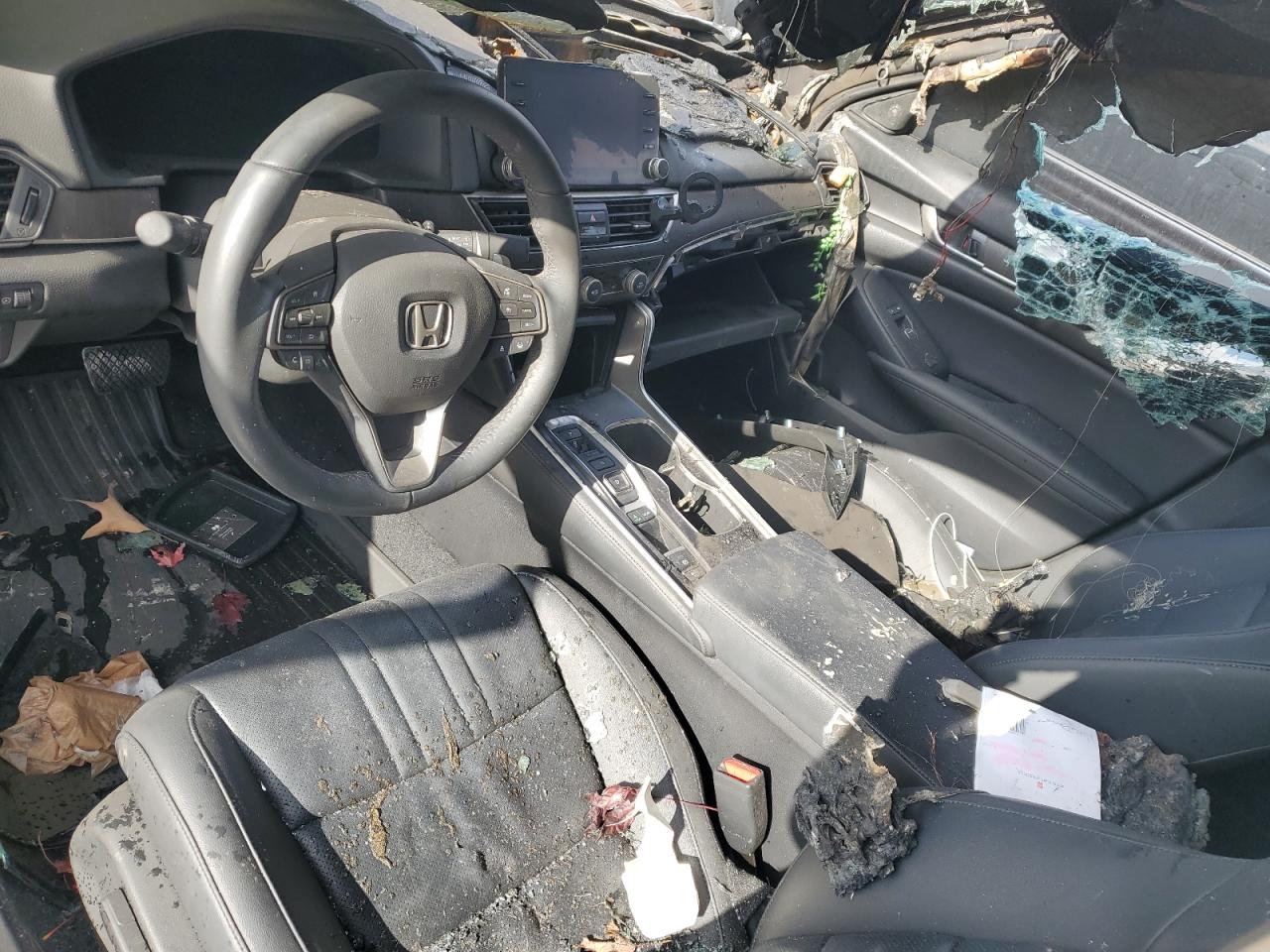 2022 Honda Accord Touring VIN: 1HGCV2F99NA015101 Lot: 90805865