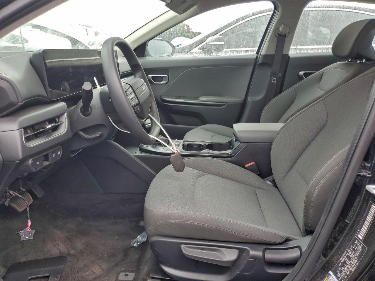 2025 Kia K4 Lx VIN: 3KPFT4DE4SE072067 Lot: 92823495