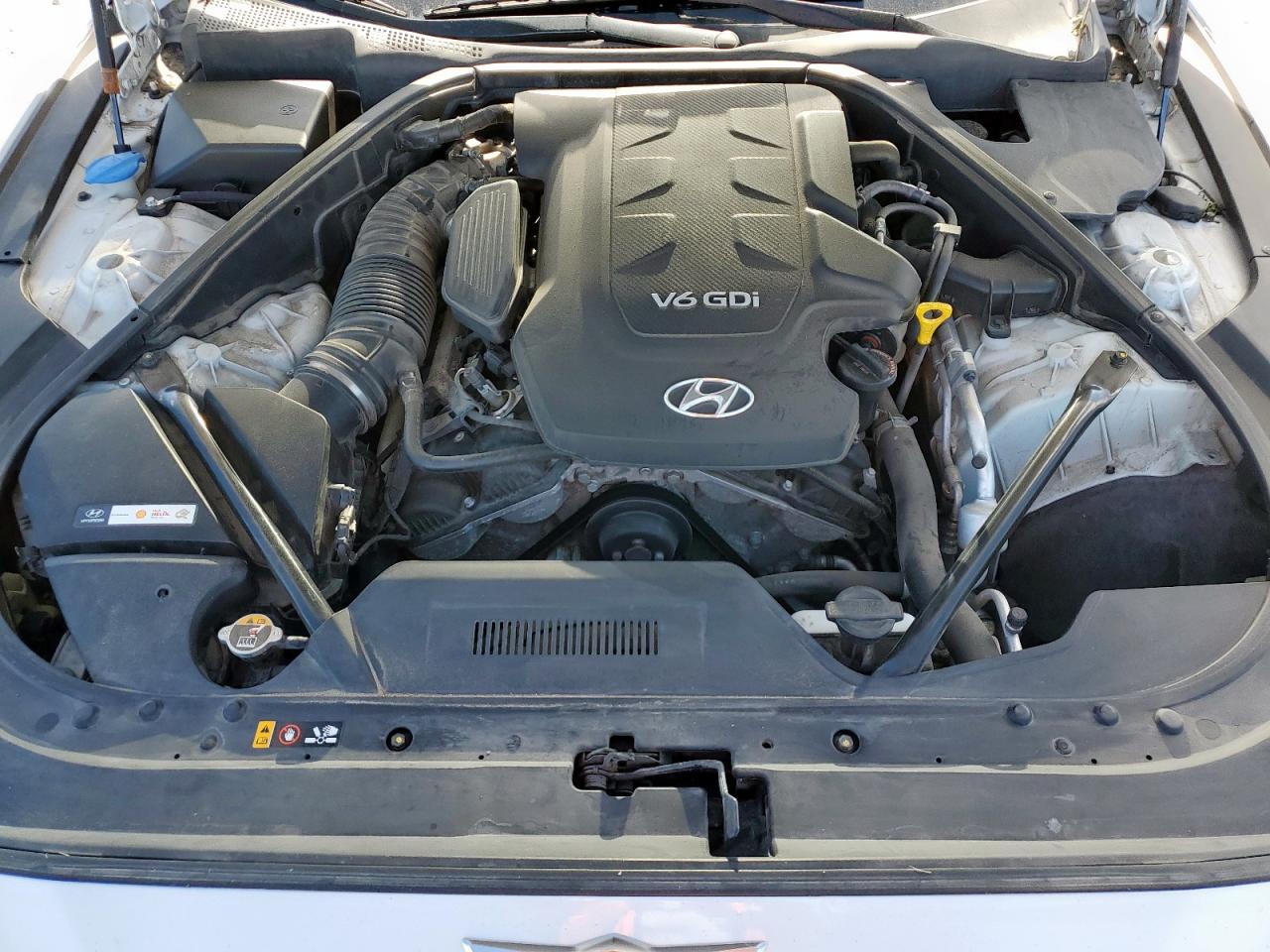 2015 Hyundai Genesis 3.8L VIN: KMHGN4JE1FU041462 Lot: 91801925