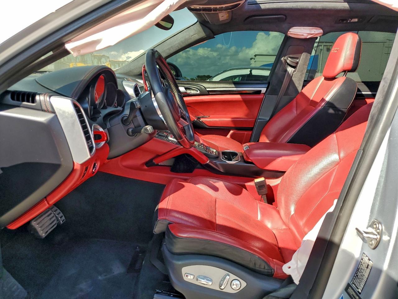 2017 Porsche Cayenne Gts VIN: WP1AD2A23HLA82321 Lot: 94309295