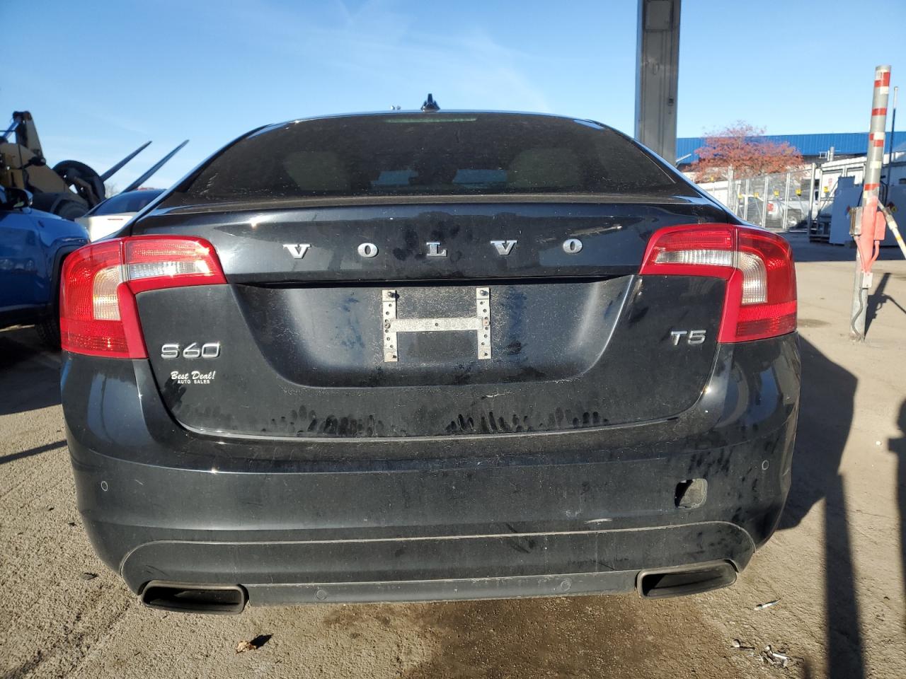 2015 Volvo S60 Premier VIN: YV126MFK9F1332989 Lot: 92165865