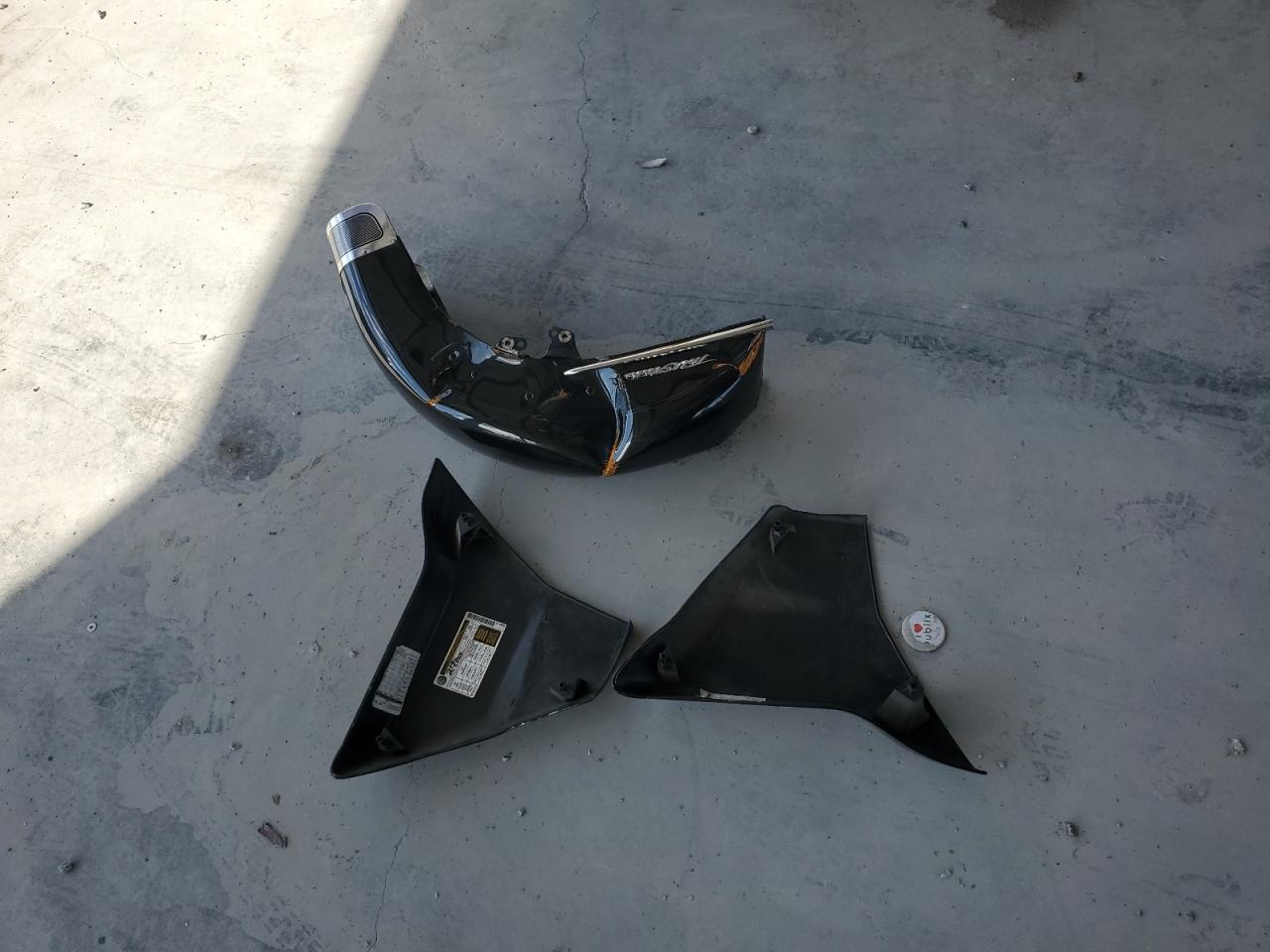 2018 Harley-Davidson Flhtcutg Tri Glide Ultra VIN: 1HD1MAD13JB851697 Lot: 90857005