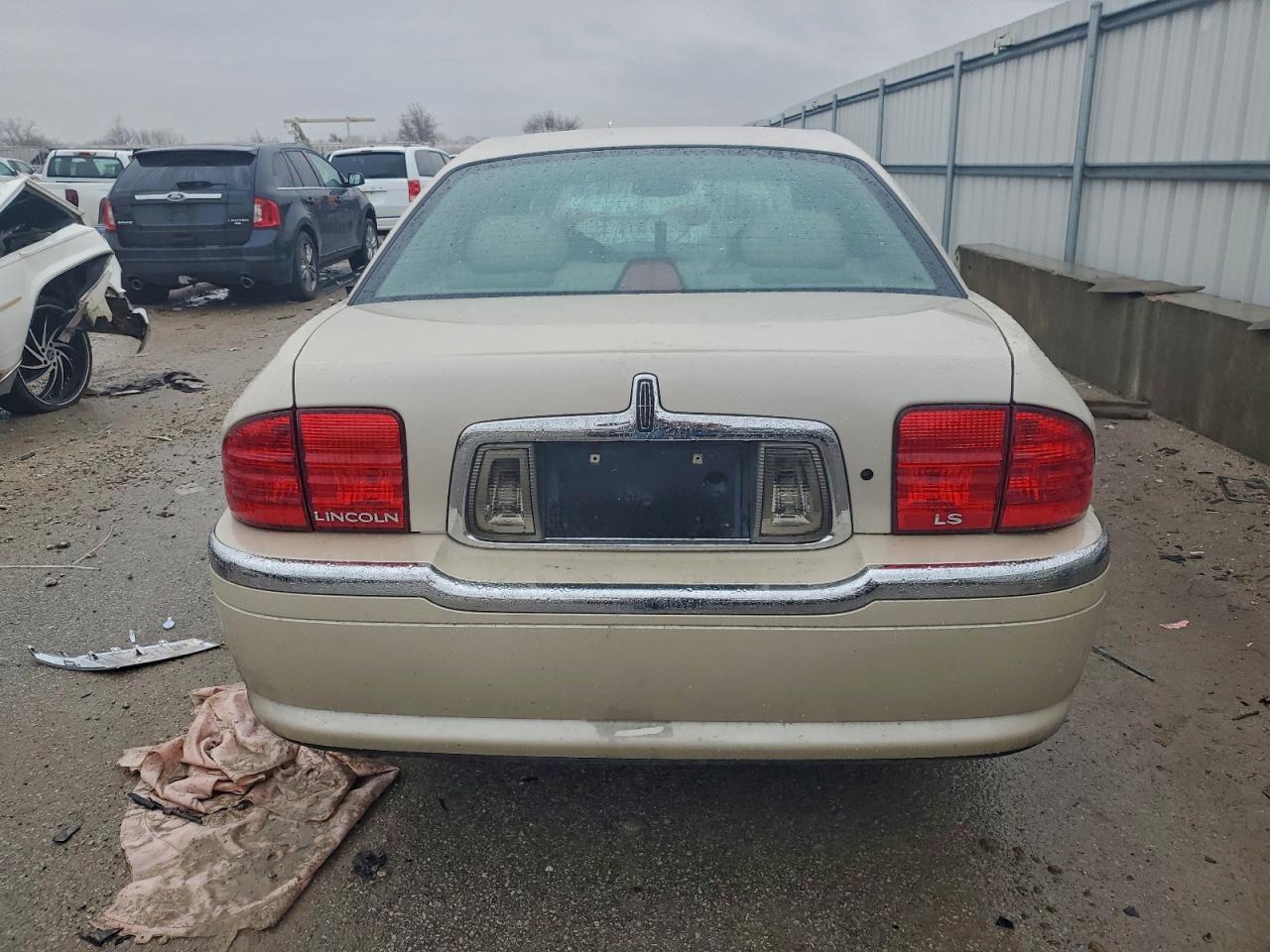 2000 Lincoln Ls VIN: 1LNHM87A5YY773205 Lot: 93696435