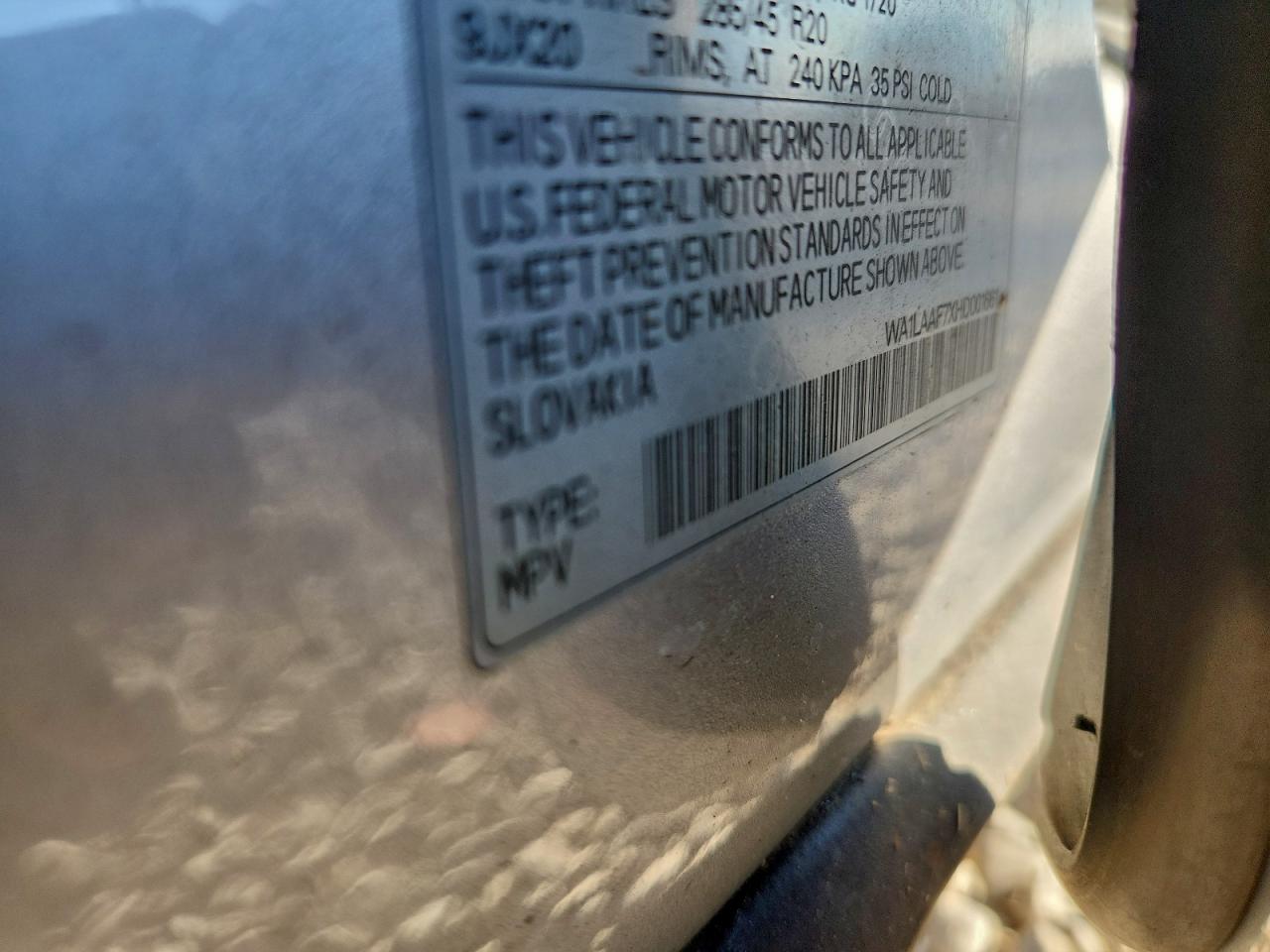 2017 Audi Q7 Premium Plus VIN: WA1LAAF7XHD001661 Lot: 93980335